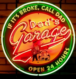 Neon Sign - Dad's Garage