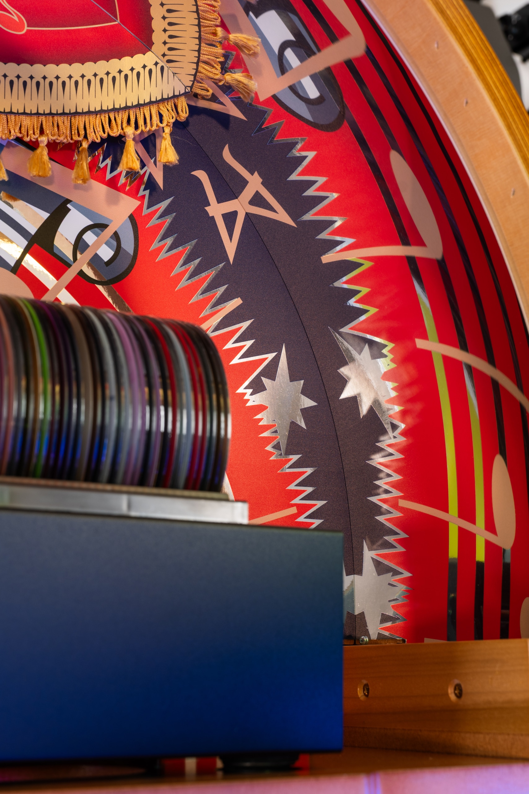 SL15 CD Jukebox (Light Oak) - Image 6